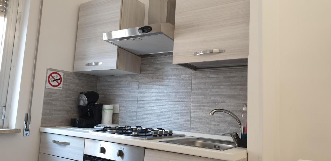 Appartamento Roma Casa Vacanza Sea House Rome 50 Metri Dal Mare Lido di Ostia Exterior foto